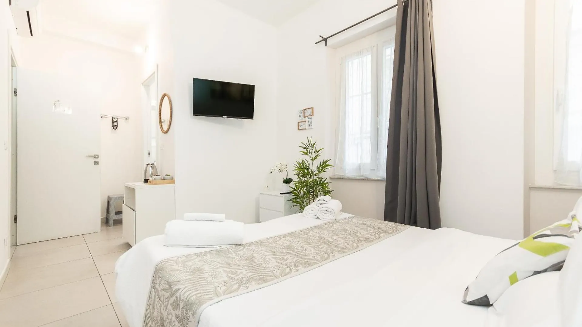 Vittorioveneto126 Bed & Breakfast La Spezia