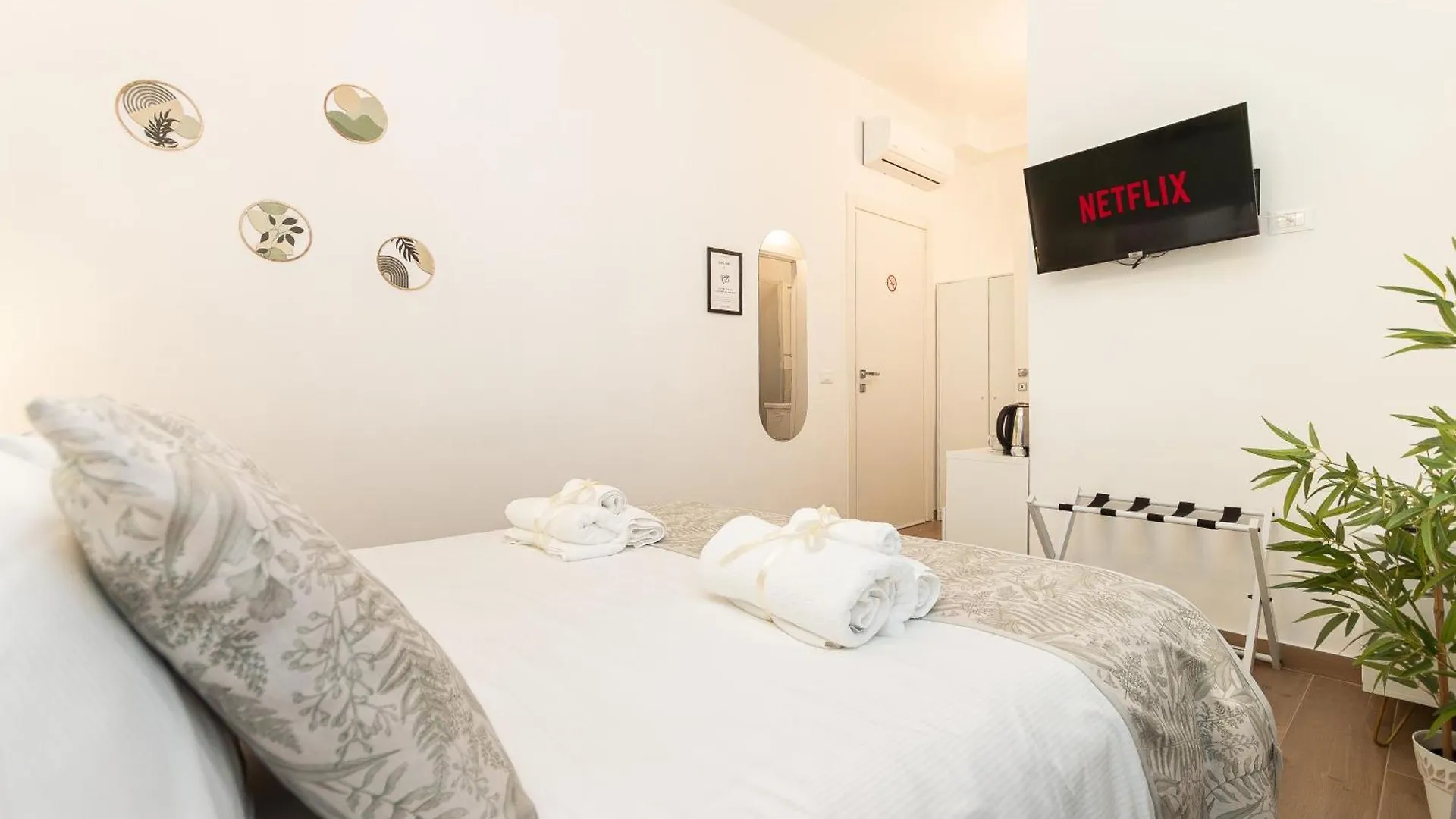 Vittorioveneto126 Bed & Breakfast La Spezia Italy